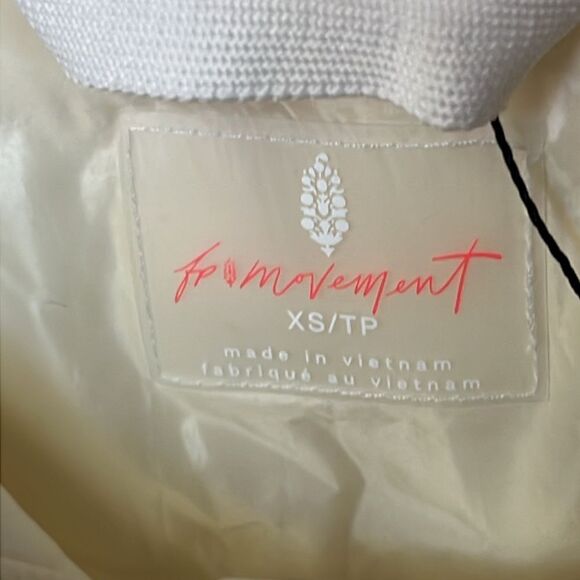 Free People Patricia Packable Poncho Puffer Jacket Coat Parka Ivory XS - Picture 7 of 7